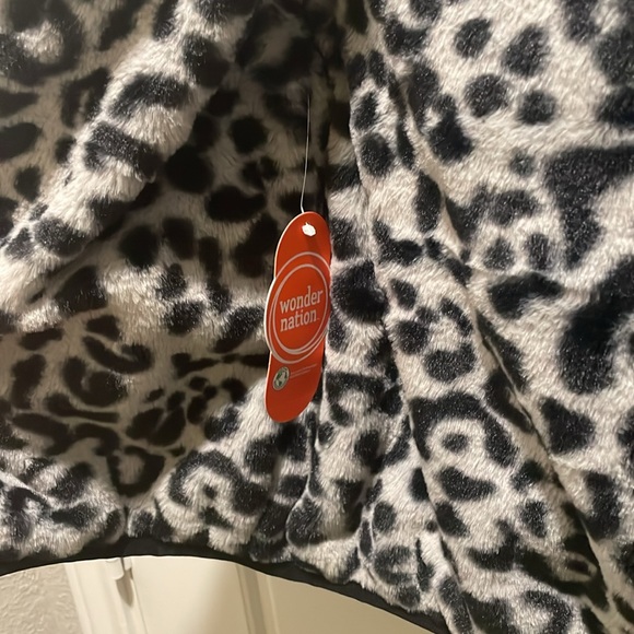 Wonder Nation Puffer Jacket - Picture 4 of 8